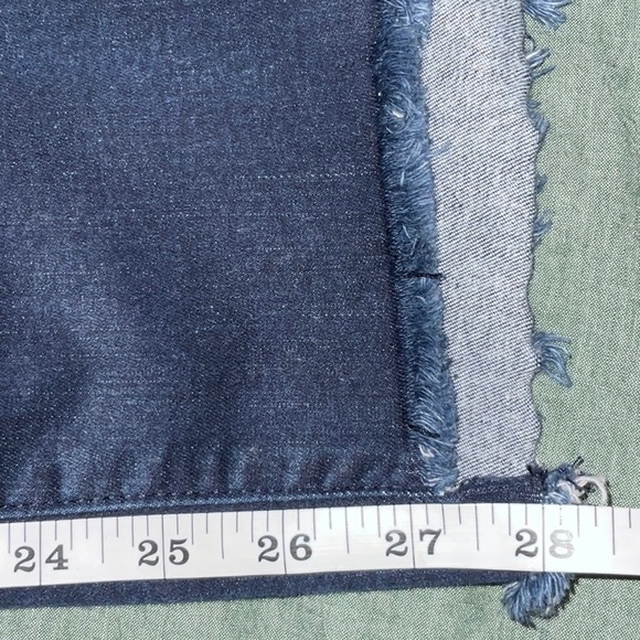 Lilly Pulitzer: Blue Dark Rinse Wash Frayed Hem Skinny Jeans - Picture 8 of 10